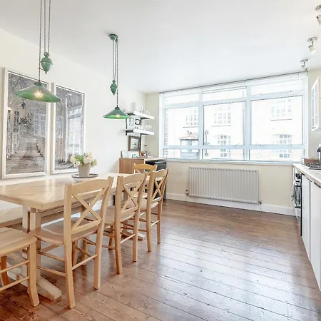 Cosy Flat In Chelsea * London