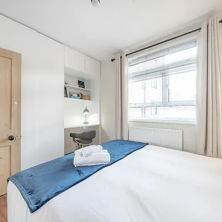 Cosy Flat In Chelsea Apartment London