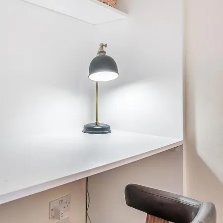 Cosy Flat In Chelsea Apartment London