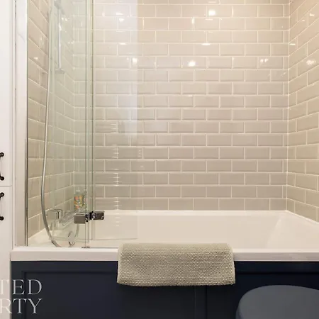 Charming Primrose Hill Rooftop Duplex * London