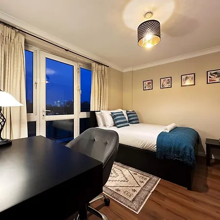 Betty's Place In Tower Hill - 2 Double Beds, Max 4 People, Great Location In