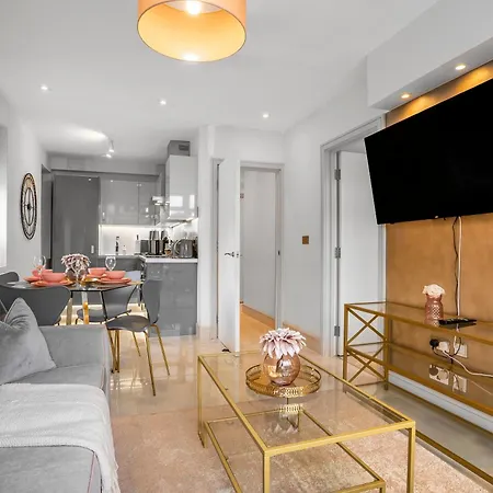 Stylish Near Wembley Stadium * London