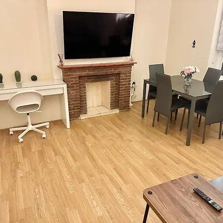 Comfortable Two Bed Flat Near Richmond Park * London