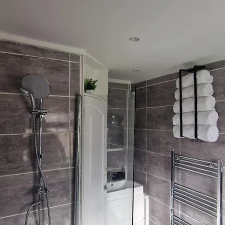 Holiday home Tlm 3-bed Entire Dagenham