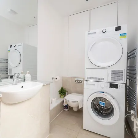 Holiday home Camberwell Central Spacious Townhouse Se5 Pass The Keys London