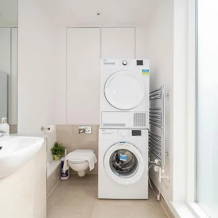 Camberwell Central Spacious Townhouse Se5 Pass The Keys *