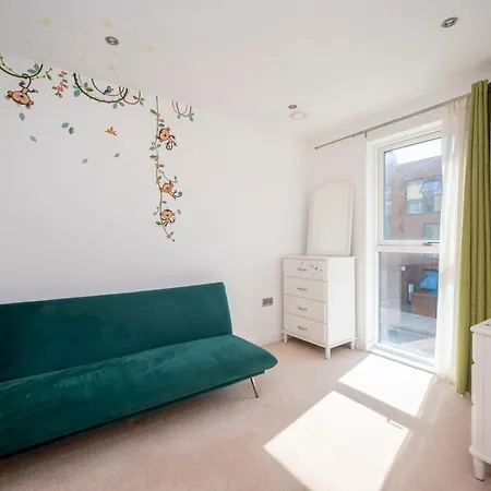 Camberwell Central Spacious Townhouse Se5 Pass The Keys