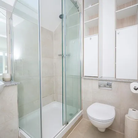 Camberwell Central Spacious Townhouse Se5 Pass The Keys