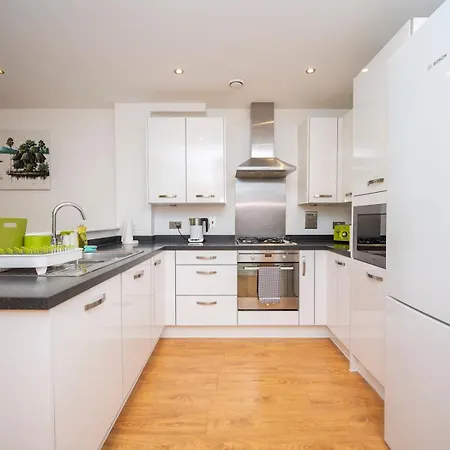 Camberwell Central Spacious Townhouse Se5 Pass The Keys *