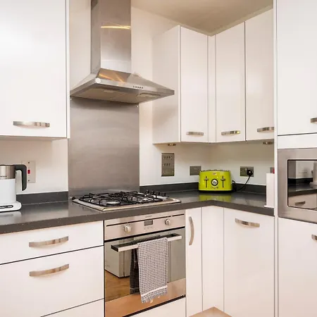 Camberwell Central Spacious Townhouse Se5 Pass The Keys London