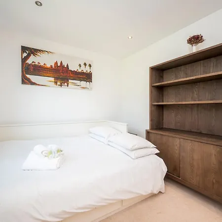 Camberwell Central Spacious Townhouse Se5 Pass The Keys *