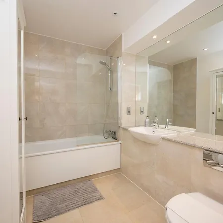 Camberwell Central Spacious Townhouse Se5 Pass The Keys Holiday home