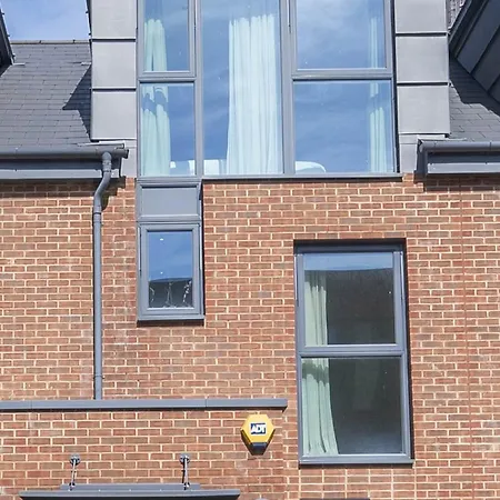 Holiday home Camberwell Central Spacious Townhouse Se5 Pass The Keys London