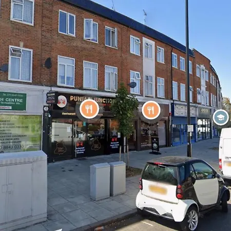 Guest house Ritz Place 2 Northolt (Greater London)