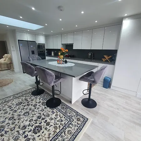 Guest house Grey House Near Wembley Stadium Harrow