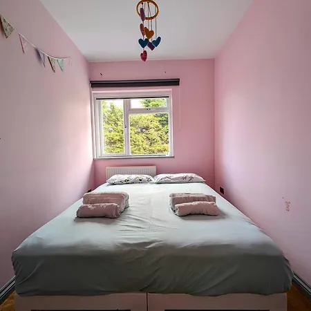 Villa 3bedrooms House Sleeps10 Garden&parking Ably London