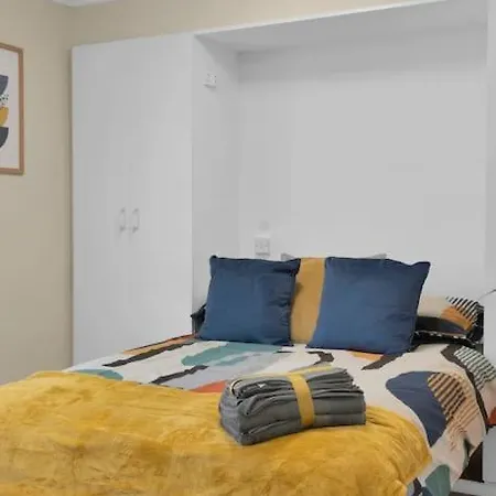 Private Ground Floor Studio In Dartford Da1 Free Parking Tfl Zone 6 Apartment Erith