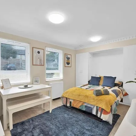 Private Ground Floor Studio In Dartford Da1 Free Parking Tfl Zone 6 Erith