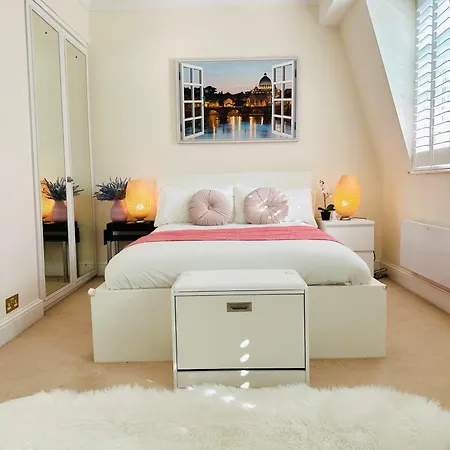 Westminster Cosy Apartment London