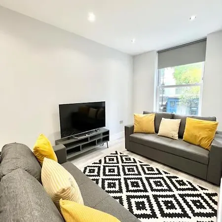 Apartment Wow Abbey Road - Sleeps Up To 8 *