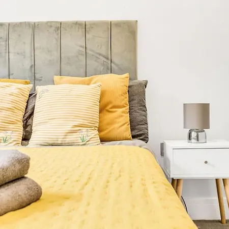 Apartment Wow Abbey Road - Sleeps Up To 8