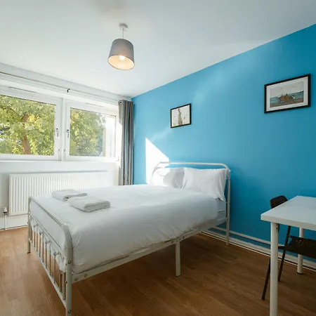 Deptford Bridge Double Guest house *
