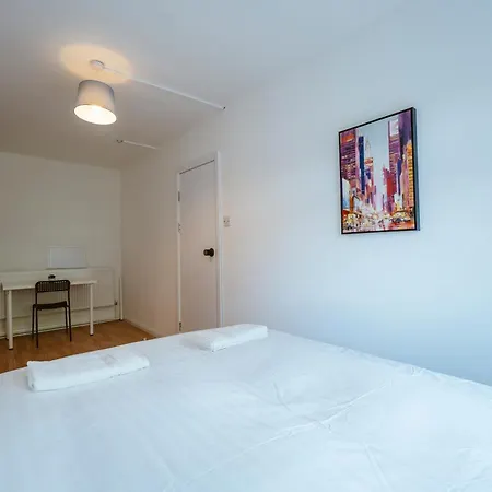 Deptford Bridge Double Guest house *