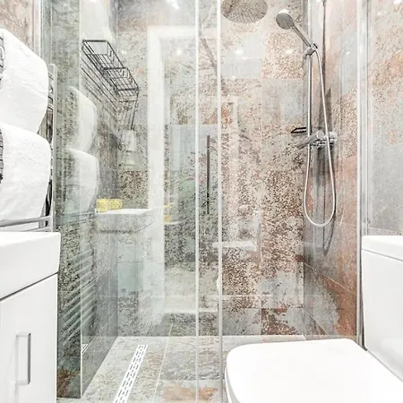 Luxaway Holland Park With Ac - Sleeps 8 Apartment London