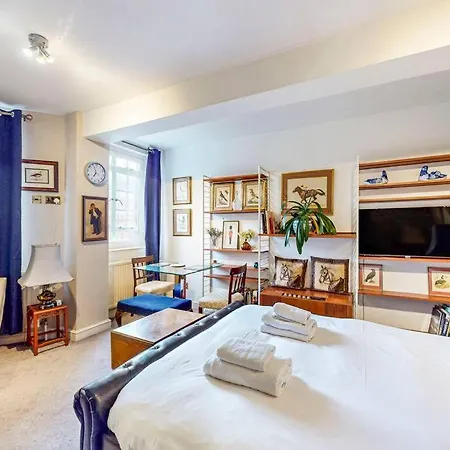 Charming 10min To South Kensington Station * London