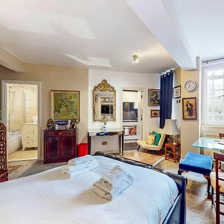 Charming 10min To South Kensington Station Apartment