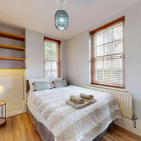 Apartment Beautiful 3 Bed Ground Floor - St John's Wood *