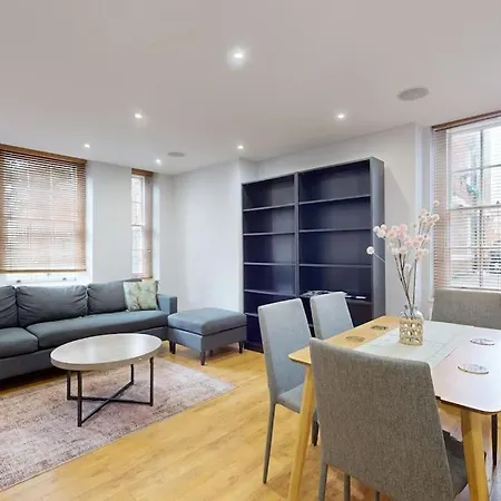Beautiful 3 Bed Ground Floor - St John's Wood Apartment *