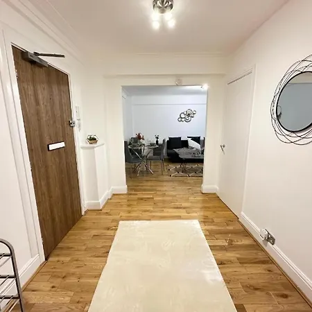Beautiful Family Near Marble Arch Apartment
