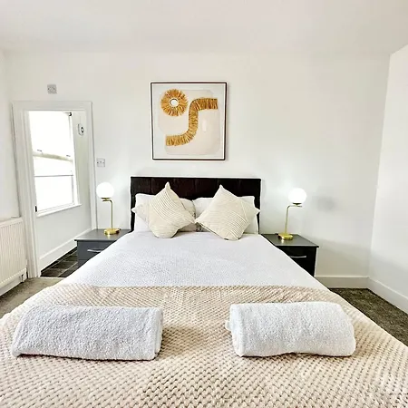 Central Two Bedroom *