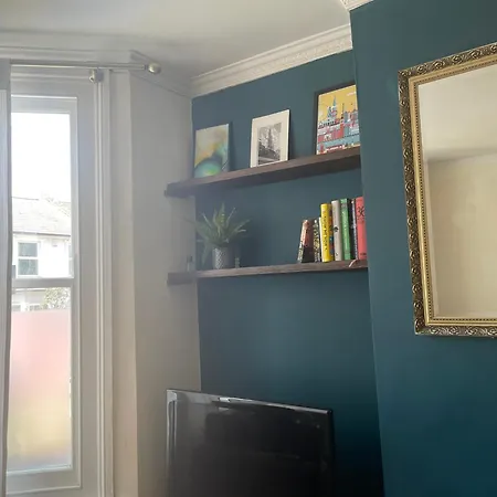 4 Bedroom House, Close To The O2 And Greenwich Holiday home