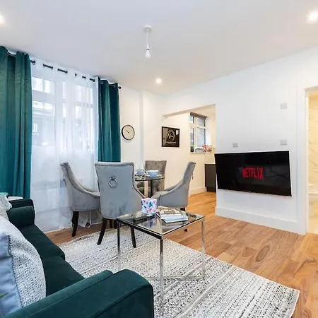 Lägenhet 1 Bed In , Sleeps 3 , Perfect For Workers , Contractors , Families London Borough of Croydon