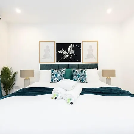 Lägenhet 1 Bed In , Sleeps 3 , Perfect For Workers , Contractors , Families