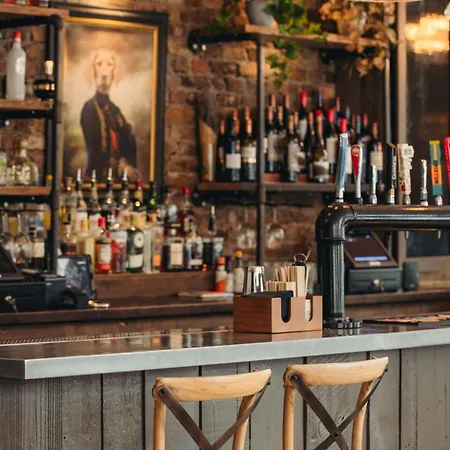 Yorkshire Grey Pub & 5*