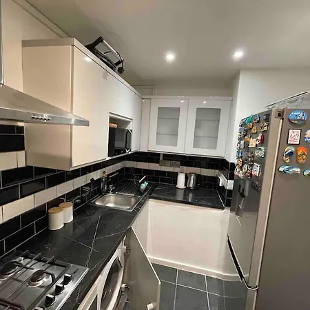 Cosy In Quiet Location Apartment