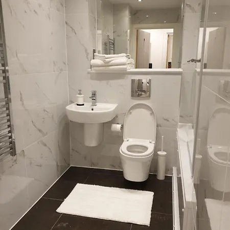 Wembley Apartment *