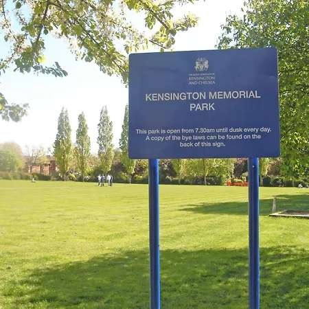 Apartment North Kensington London