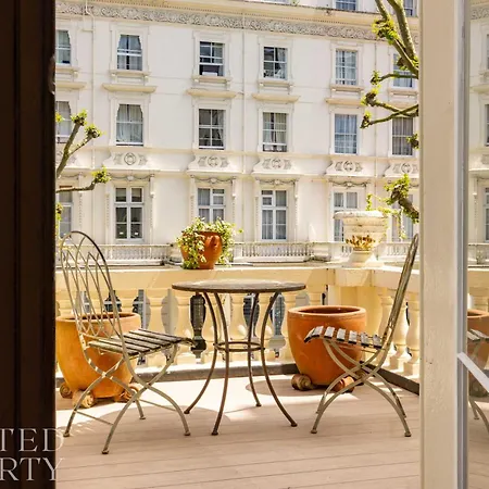 Lavish 2 Bedroom Flat With Roof Garden By Hyde Park Apartment London