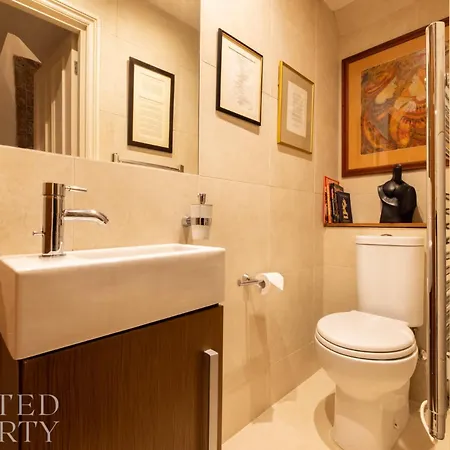 Lavish 2 Bedroom Flat With Roof Garden By Hyde Park *