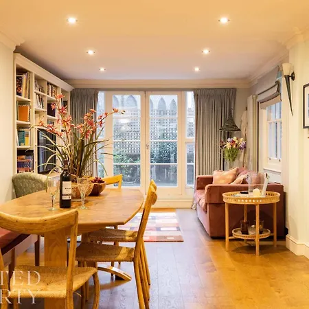 Lavish 2 Bedroom Flat With Roof Garden By Hyde Park London