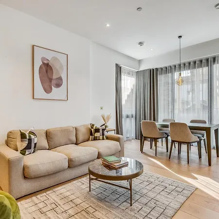 Modern King's Cross Apartment