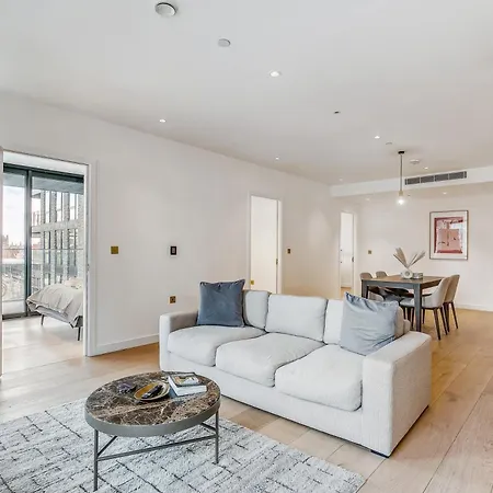Modern King's Cross Apartment *