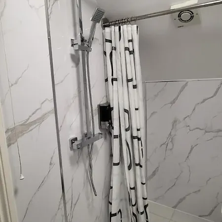 Appartement 1 Bed, G-floor Close To O2, Excel And Airport *