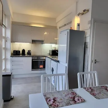 1 Bed, G-floor Close To O2, Excel And Airport * Londres