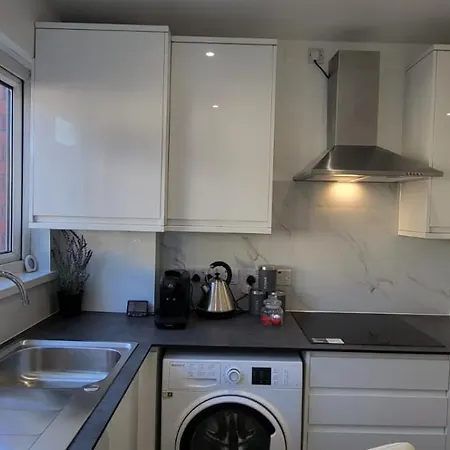 Delight Home-london Airport & Excel *