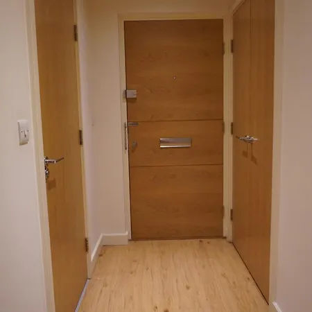 Modern Furnished 5 Min Walk To Underground Station Edgware